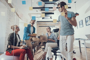 适合一二年级玩的脑筋急转弯及答案大全