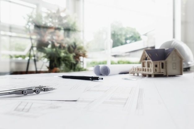 二建高温施工的判定